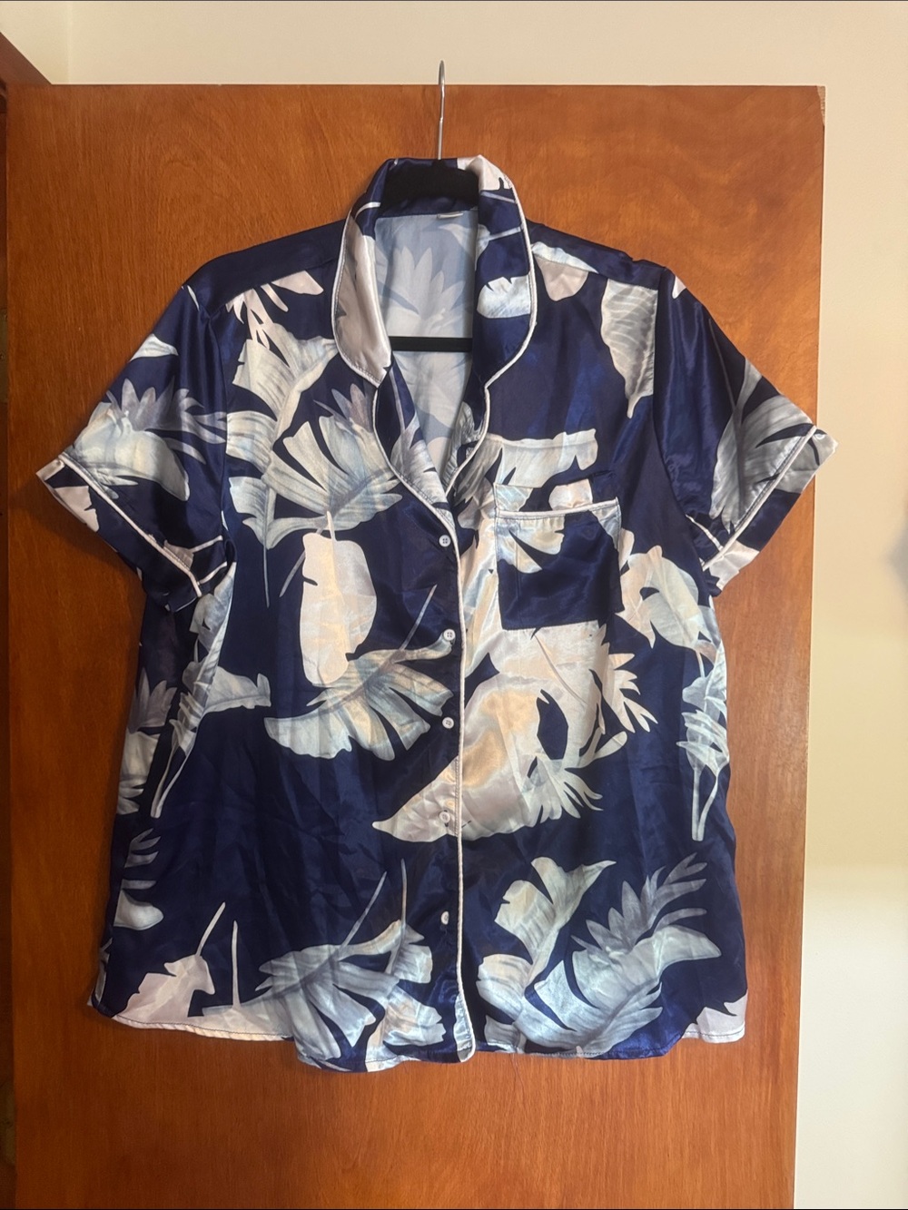 Silky Navy Blue Short-Sleeve Tropical Print women’s pajamas